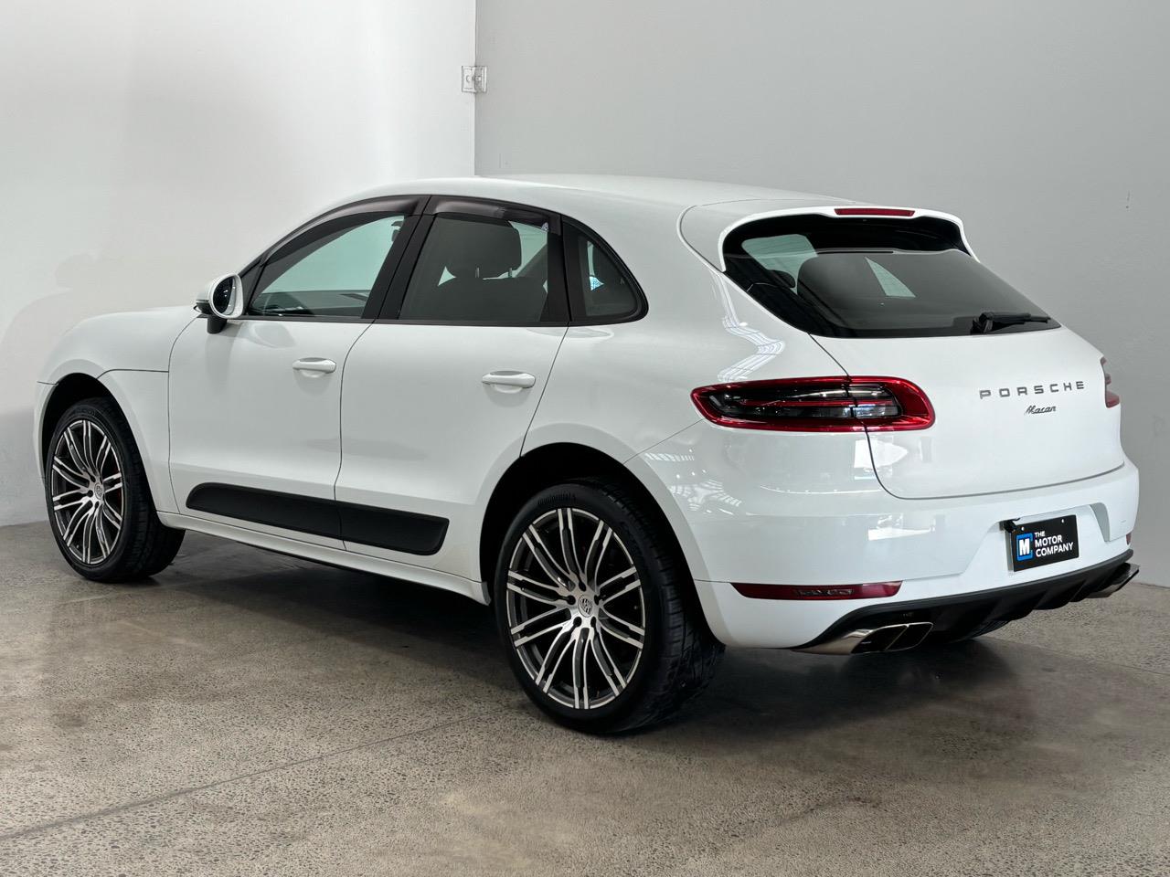 2015 Porsche Macan