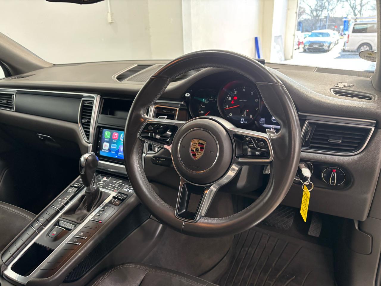 2015 Porsche Macan