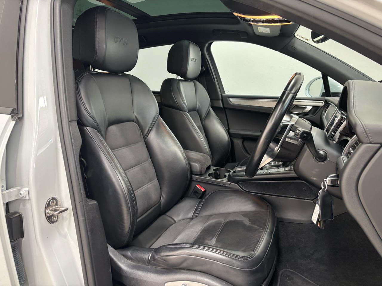 2017 Porsche Macan