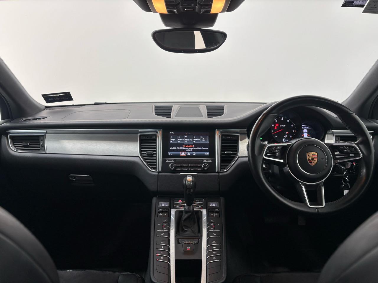 2017 Porsche Macan