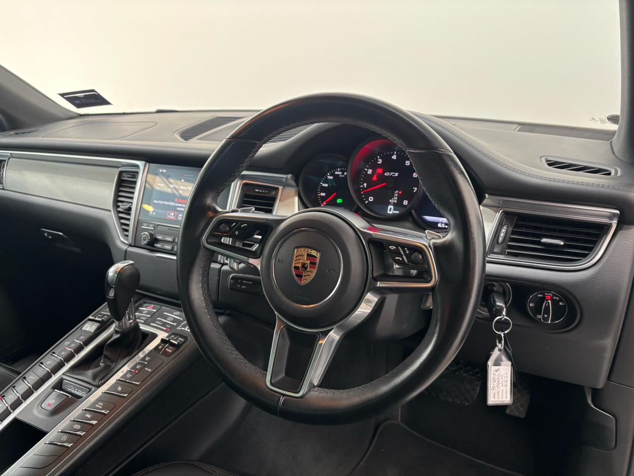 2017 Porsche Macan