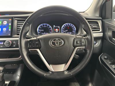 2019 Toyota Highlander - Thumbnail