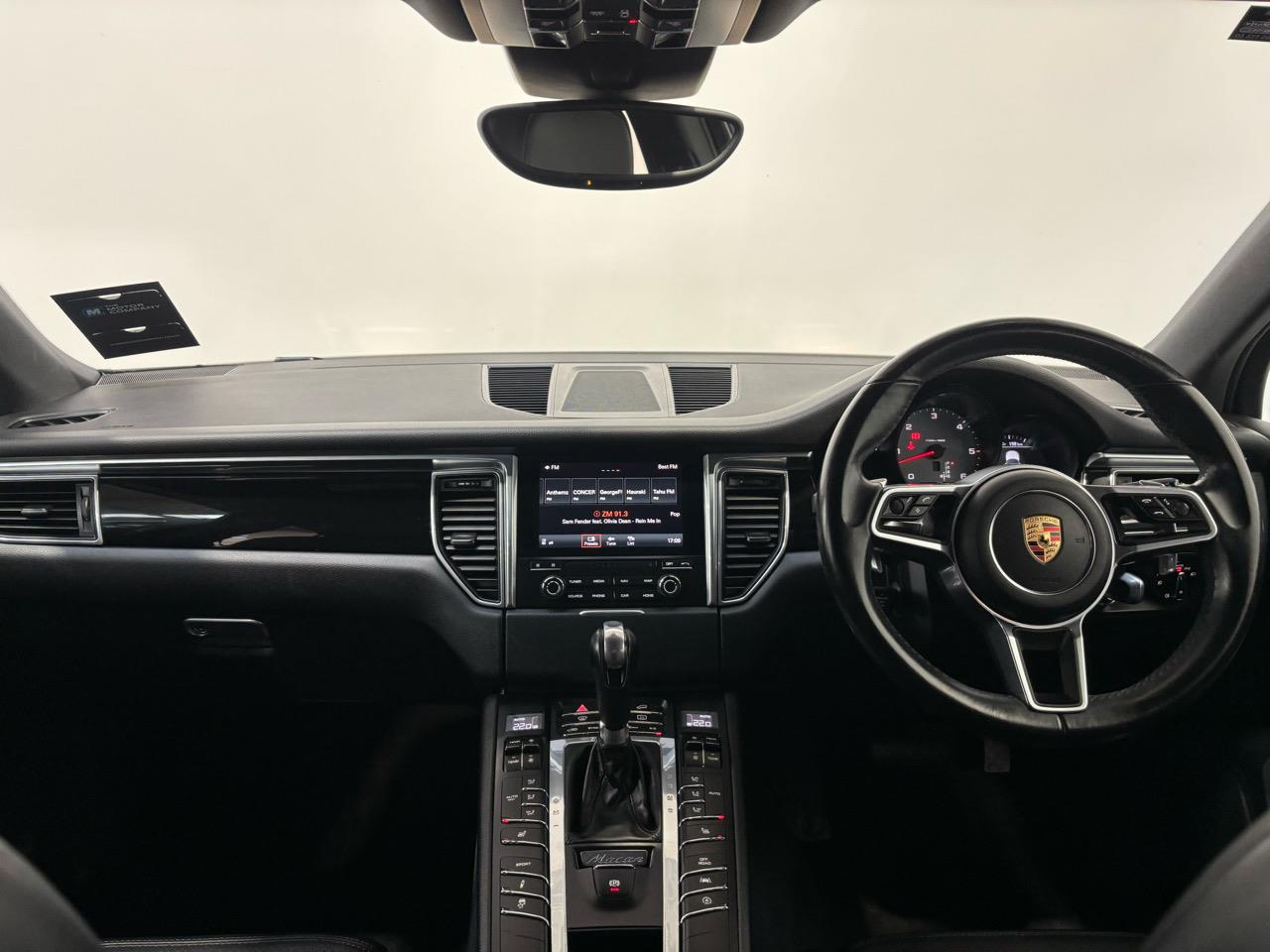 2017 Porsche Macan