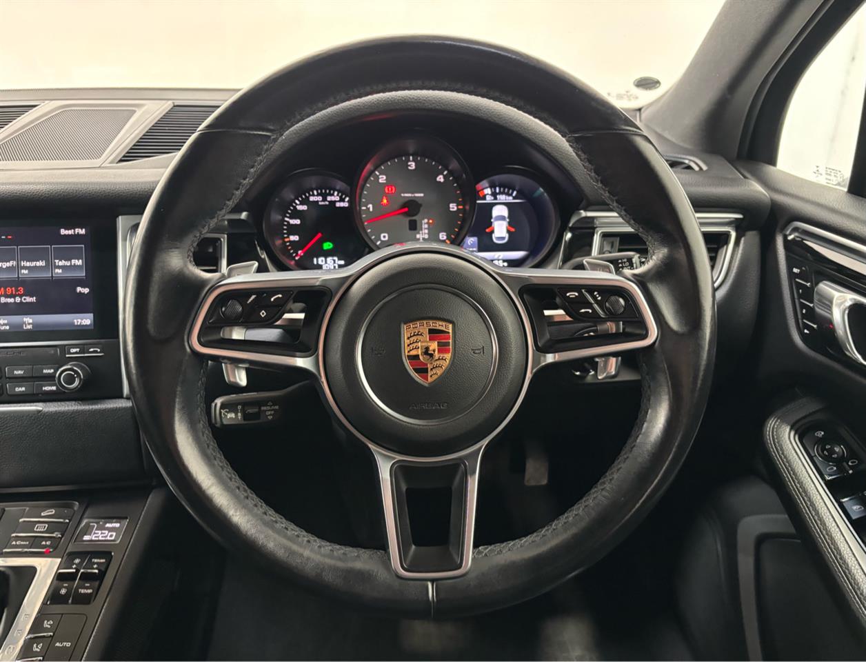 2017 Porsche Macan
