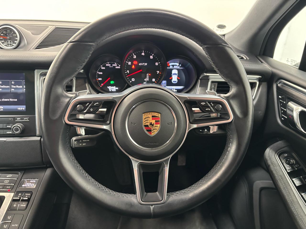 2017 Porsche Macan