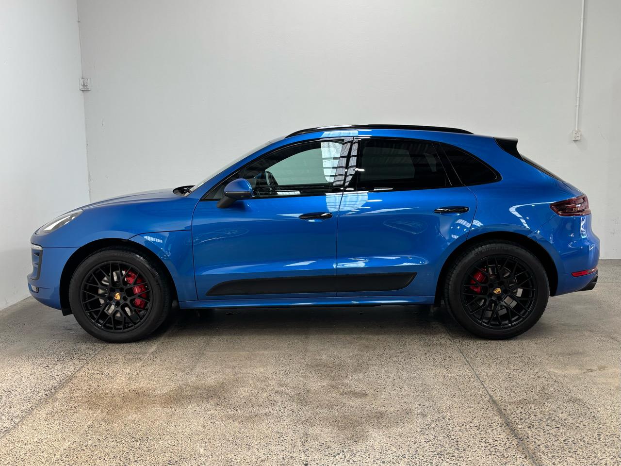 2017 Porsche Macan