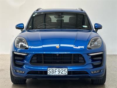2017 Porsche Macan - Thumbnail