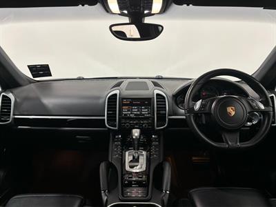 2014 Porsche Cayenne - Thumbnail