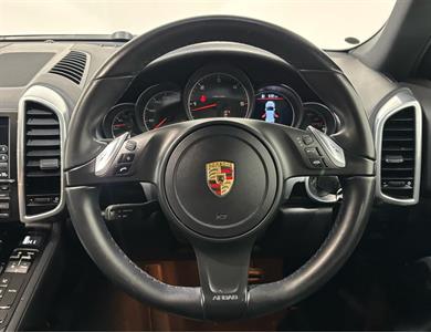 2014 Porsche Cayenne - Thumbnail