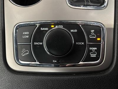 2021 Jeep Grand Cherokee - Thumbnail