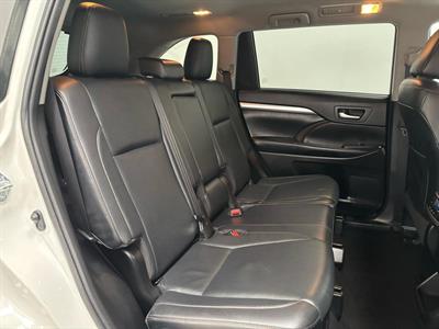 2019 Toyota Highlander - Thumbnail