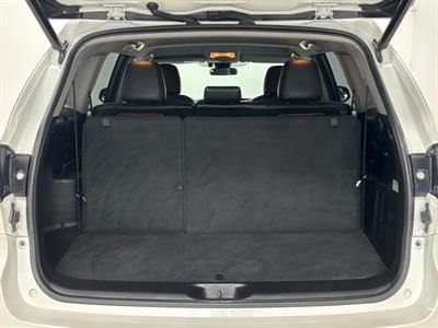 2019 Toyota Highlander - Thumbnail