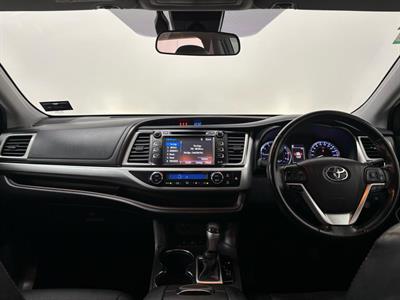 2019 Toyota Highlander - Thumbnail