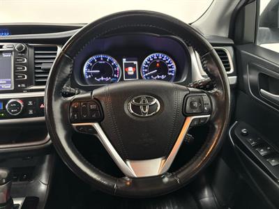 2019 Toyota Highlander - Thumbnail