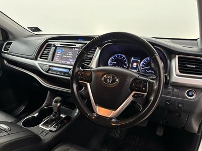 2019 Toyota Highlander - Thumbnail