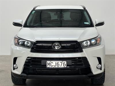 2019 Toyota Highlander - Thumbnail