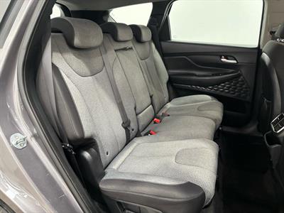 2021 Hyundai Santa Fe - Thumbnail