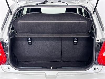2017 Suzuki Swift - Thumbnail