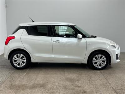 2017 Suzuki Swift - Thumbnail