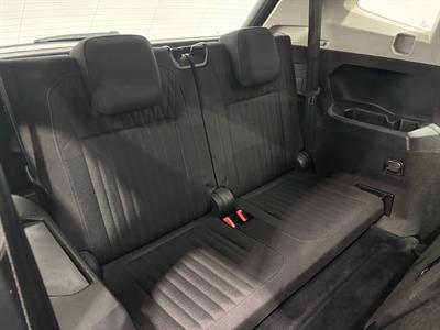 2022 Volkswagen Tiguan - Thumbnail