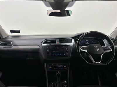 2022 Volkswagen Tiguan - Thumbnail