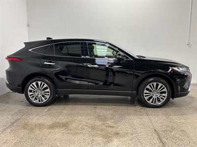 2021 Toyota Harrier - Thumbnail