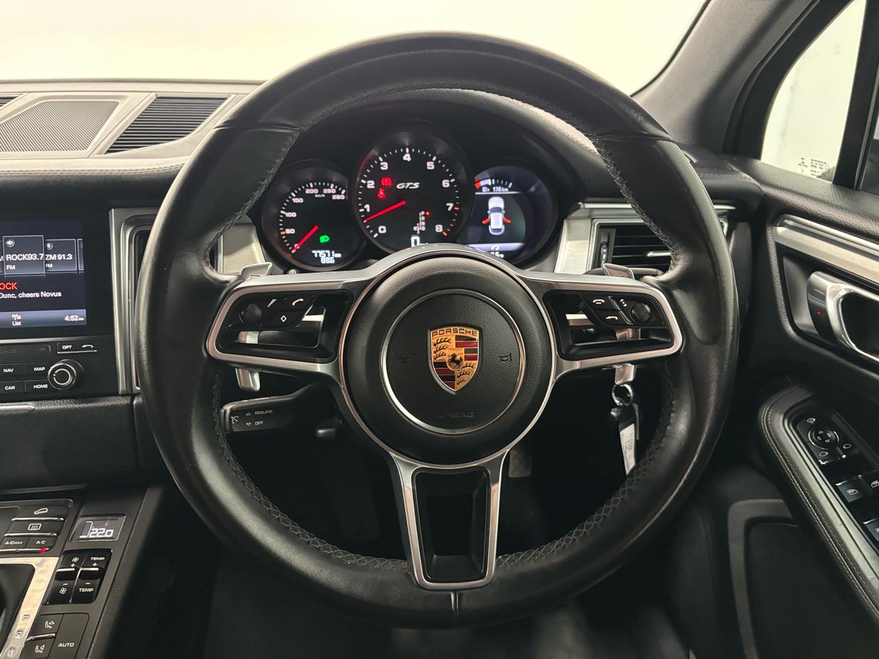 2017 Porsche Macan