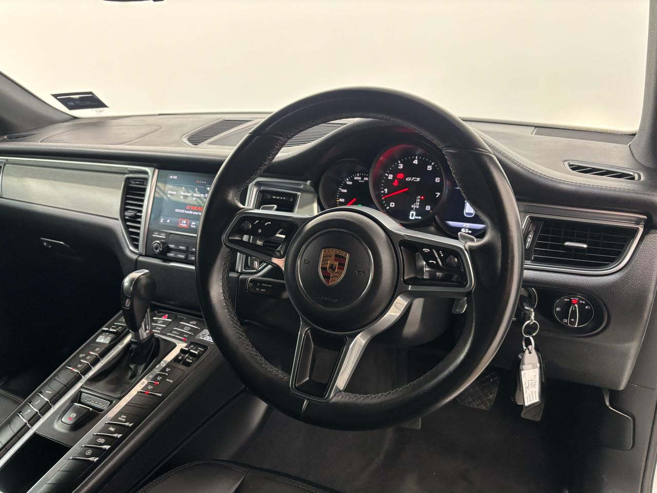 2017 Porsche Macan