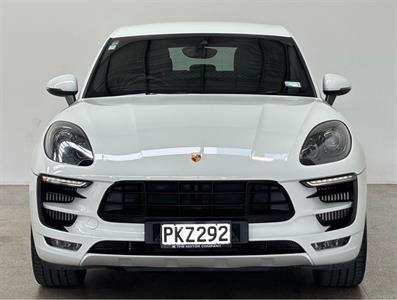2017 Porsche Macan - Thumbnail