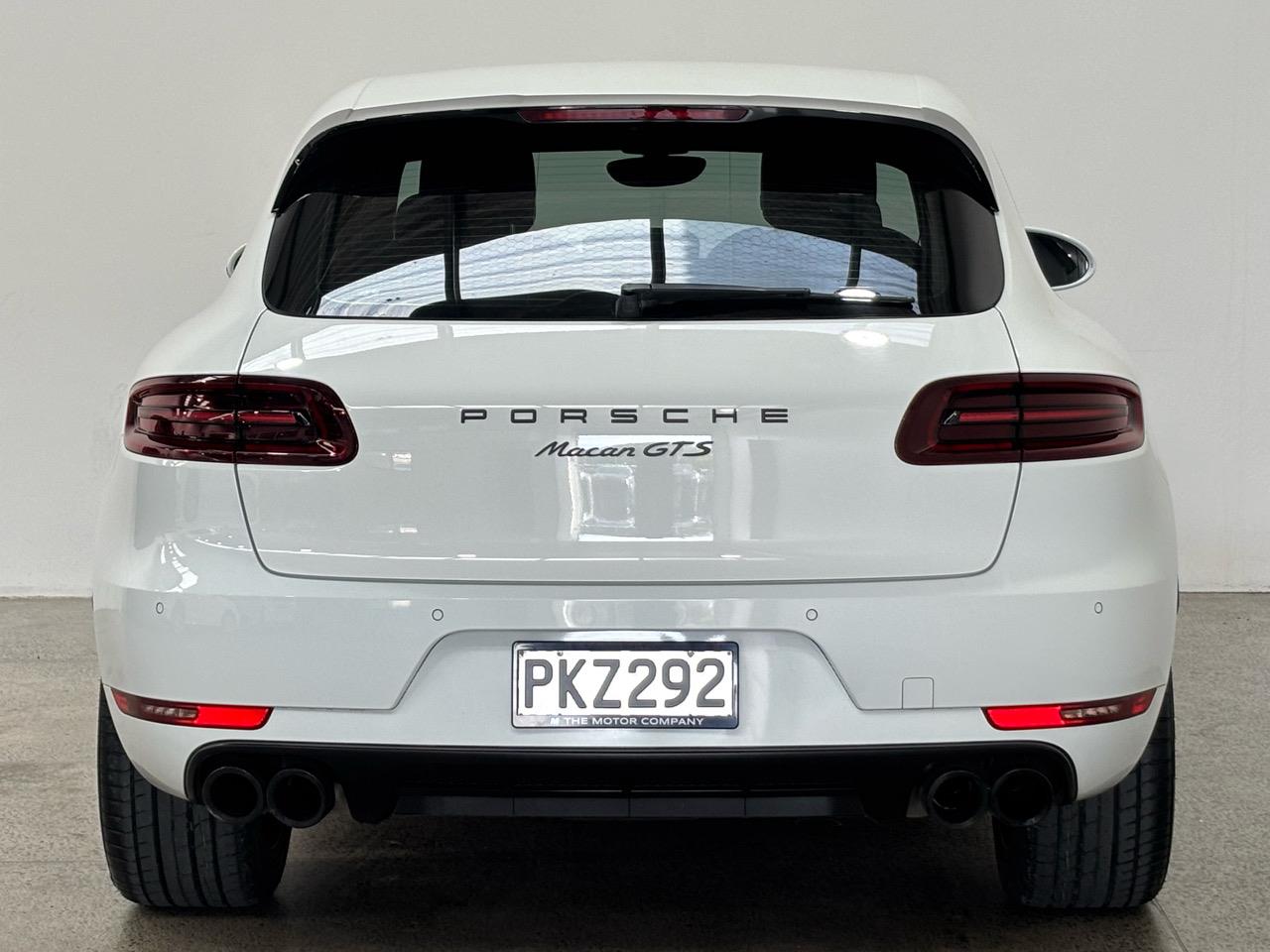 2017 Porsche Macan