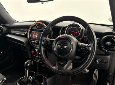 2015 Mini Cooper - Thumbnail