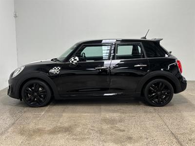 2015 Mini Cooper - Thumbnail