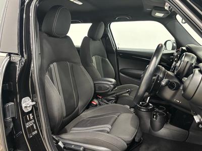 2015 Mini Cooper - Thumbnail