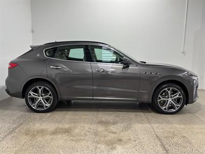 2020 Maserati Levante - Thumbnail