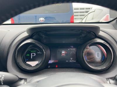 2021 Toyota Yaris - Thumbnail