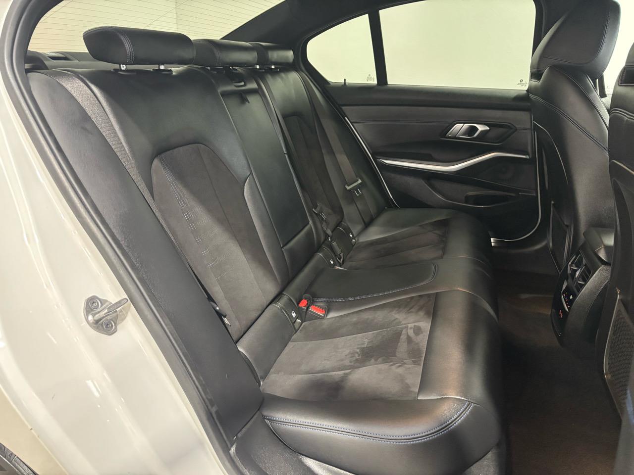 2021 BMW 320i