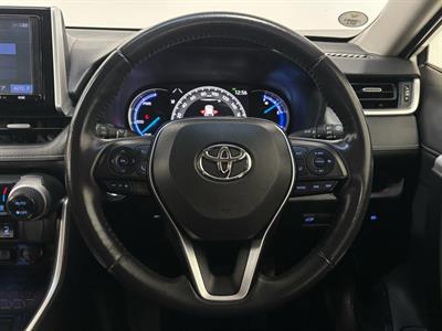 2019 Toyota RAV4 - Thumbnail