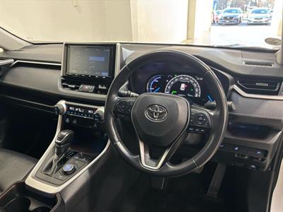 2019 Toyota RAV4 - Thumbnail