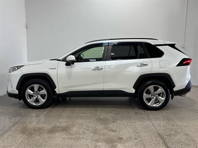 2019 Toyota RAV4 - Thumbnail