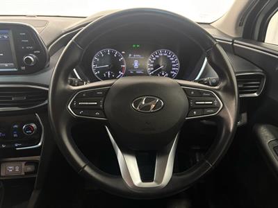 2020 Hyundai Santa Fe - Thumbnail