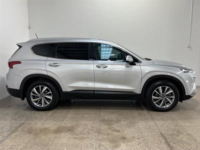 2020 Hyundai Santa Fe - Thumbnail